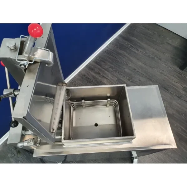 Friteuse à Pression / Pressure Fryer Digitale Gaz-avec pompe